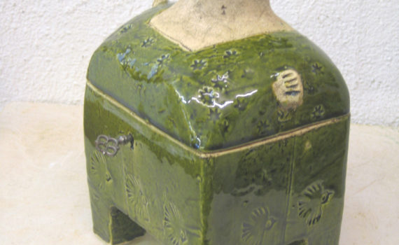 dose, keramik, modeschmuck, privatbesitz