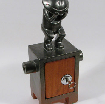 schrein,keramik,holz,metall,um 2006,privatbesitz