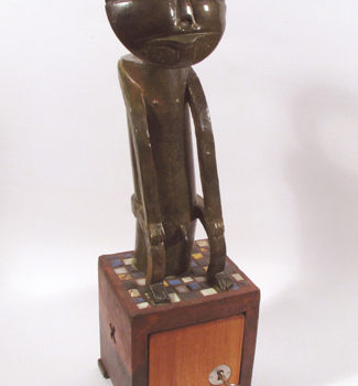 schrein,keramik,holz,metall,mosaikeinlage,um 2007,privatbesitz