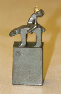 keramik,teilvergoldet,2009,privatbesitz