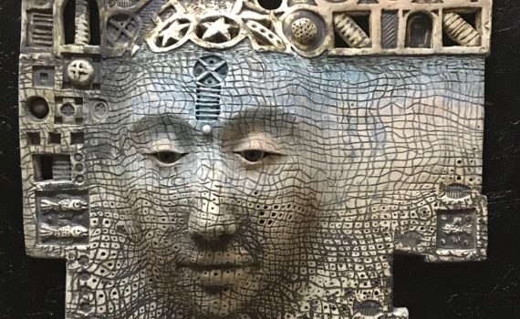 maske, keramik, oxide, ca.35x40cm, 2018