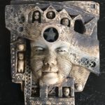 Maske, Keramik/Oxide, ca.30x30cm, 2018, Privatbesitz